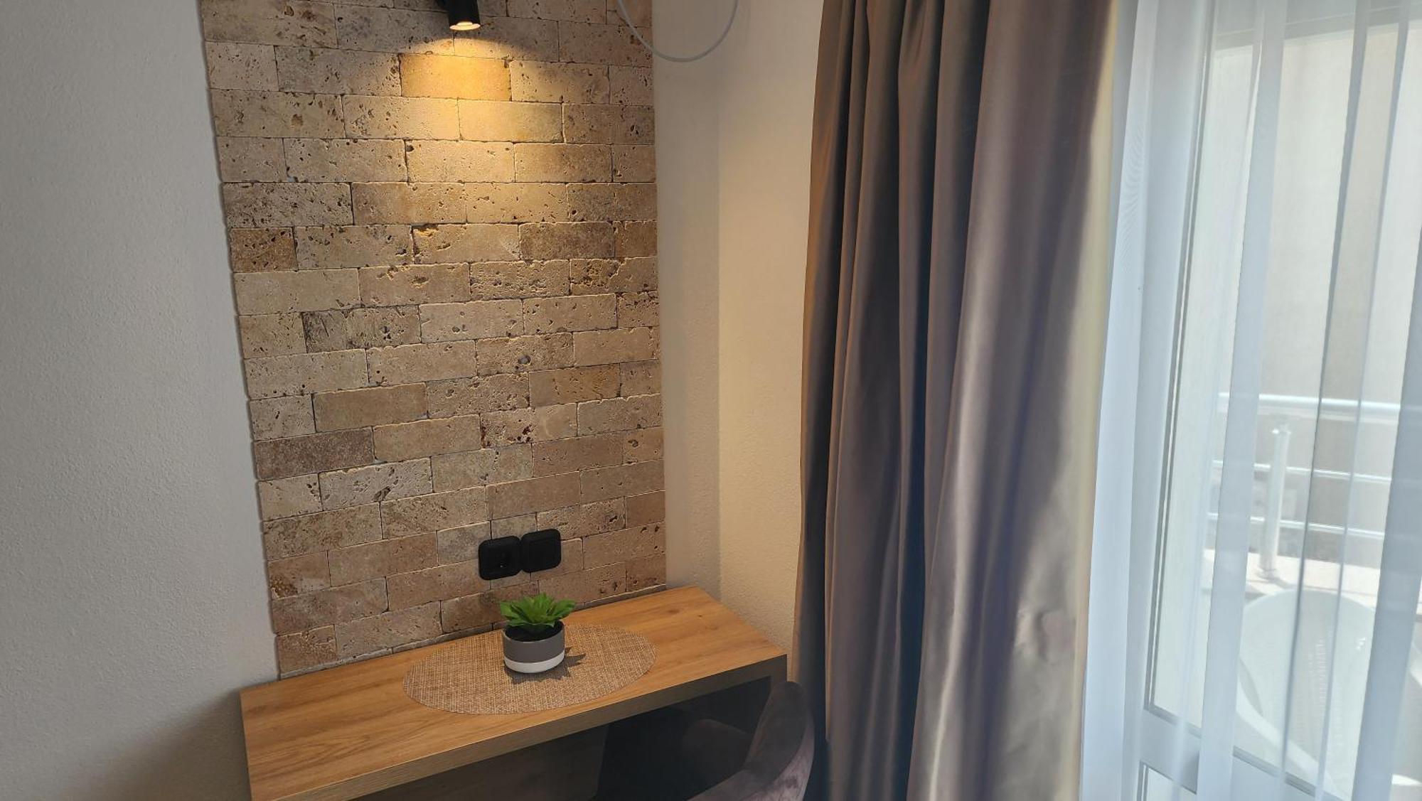 دونجي ستوج "House Muenster" Bed&Breakfast - Ulcinj الغرفة الصورة