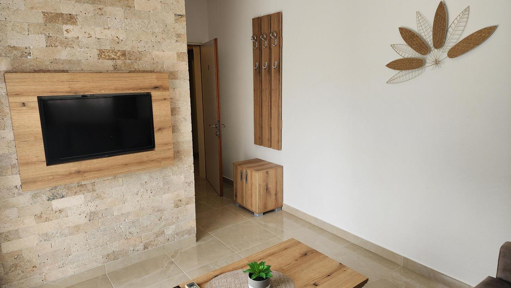 دونجي ستوج "House Muenster" Bed&Breakfast - Ulcinj الغرفة الصورة