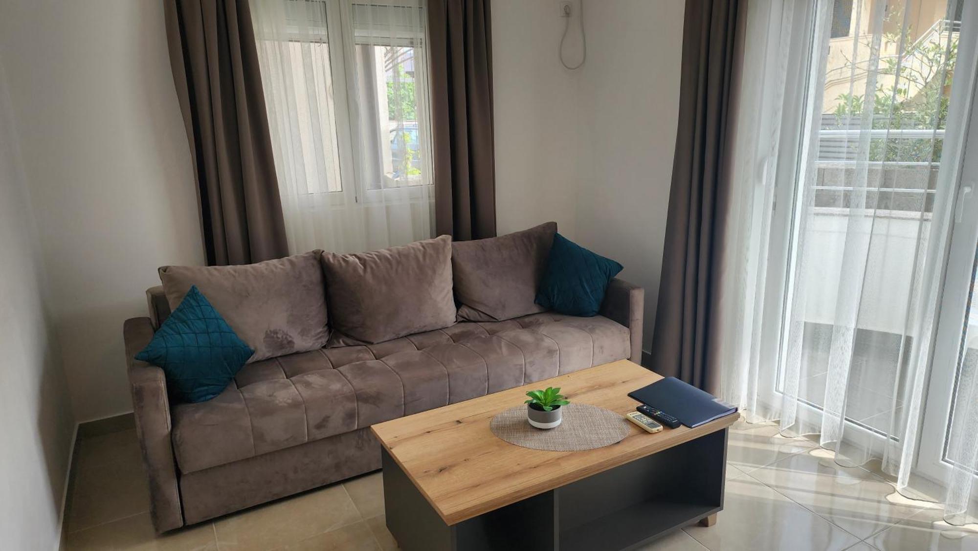 دونجي ستوج "House Muenster" Bed&Breakfast - Ulcinj الغرفة الصورة