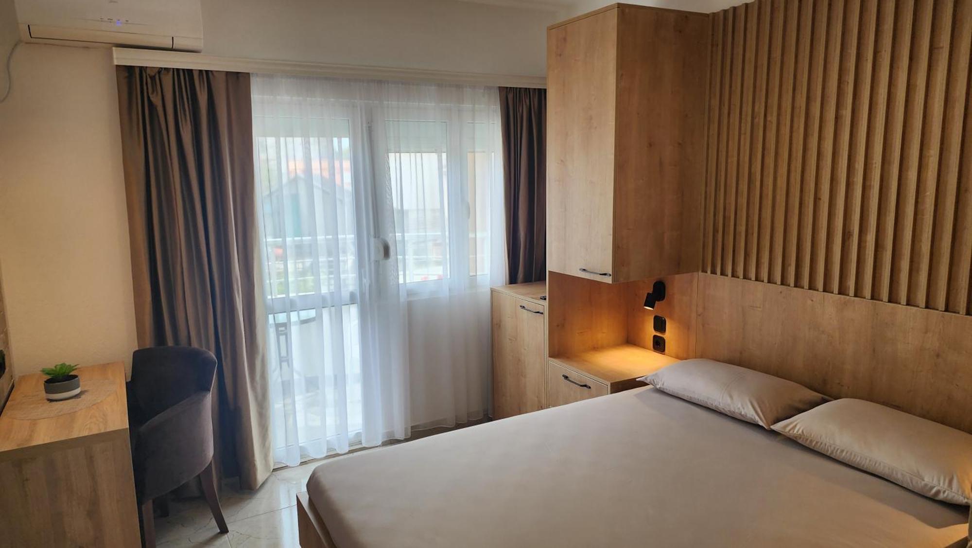 دونجي ستوج "House Muenster" Bed&Breakfast - Ulcinj الغرفة الصورة